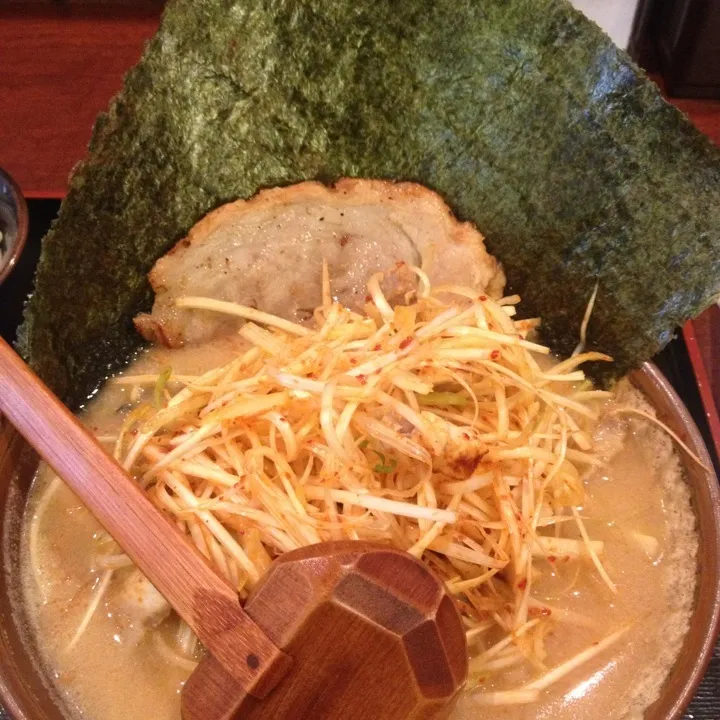 Snapdishの料理写真:彰膳の江戸味噌ネギ肉ラーメン|ヒロキさん