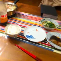 ニラの卵とじ  魚の煮付け 豚バラと白菜のミルフィーユ ご飯|Likaco0522さん