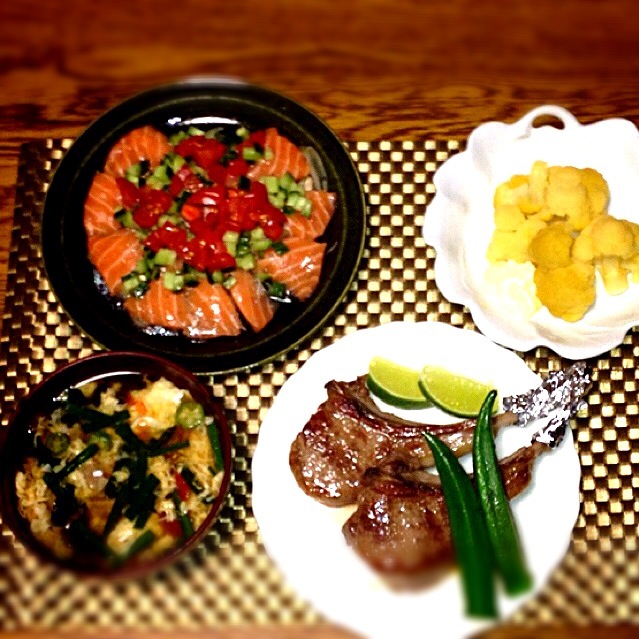 コストコサーモンでカルパッチョ オレンジカリフラワー ラムチョップソテー 和洋中どれでもない不思議スープ 美也子 Snapdish スナップディッシュ Id P4outa