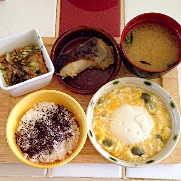 Snapdishの料理写真:ゆかりご飯☆梅きゅうり納豆☆銀ダラの西京焼き☆黒枝豆と卵のあんかけ豆腐☆ひじきといんげんのお味噌汁꒰ ૢ❛ั◡❛ั ॢ✩꒱|とまこ(*^o^*)さん