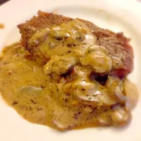 Steak with mushroom sauce|Tiffany Chenさん