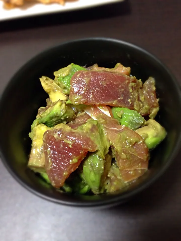 マグロとアボカドのわさび醤油|さやかさん