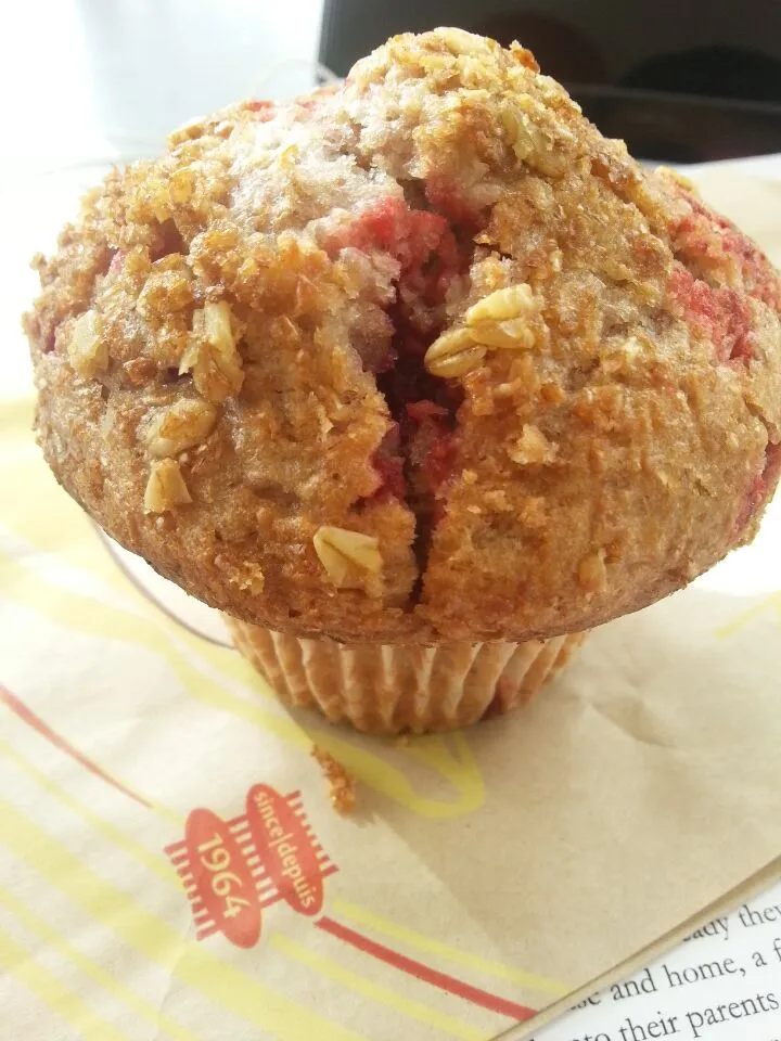 whole grain raspberry muffin|ash tamさん