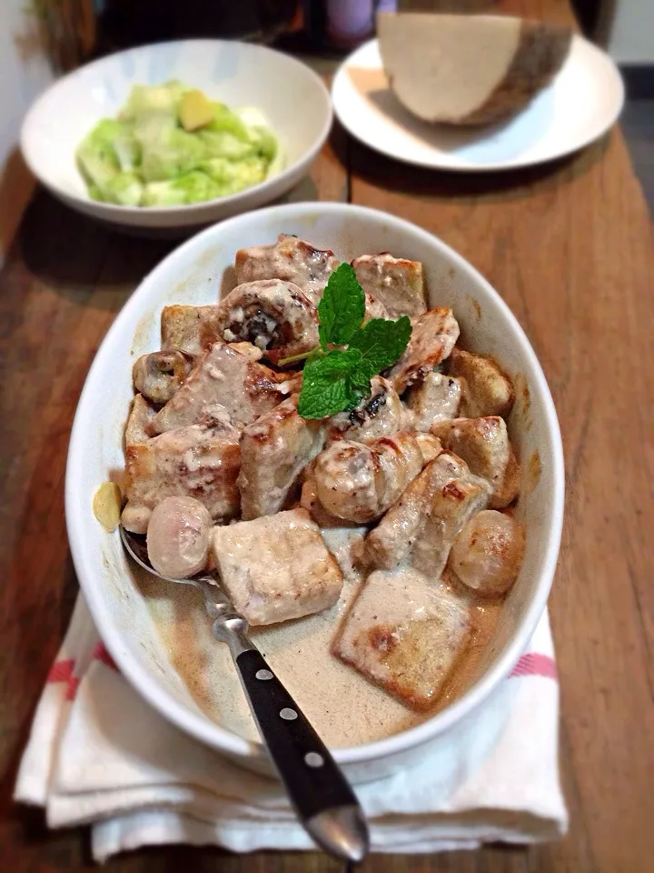 Baked chicken and taro with coconut milk|rick chanさん