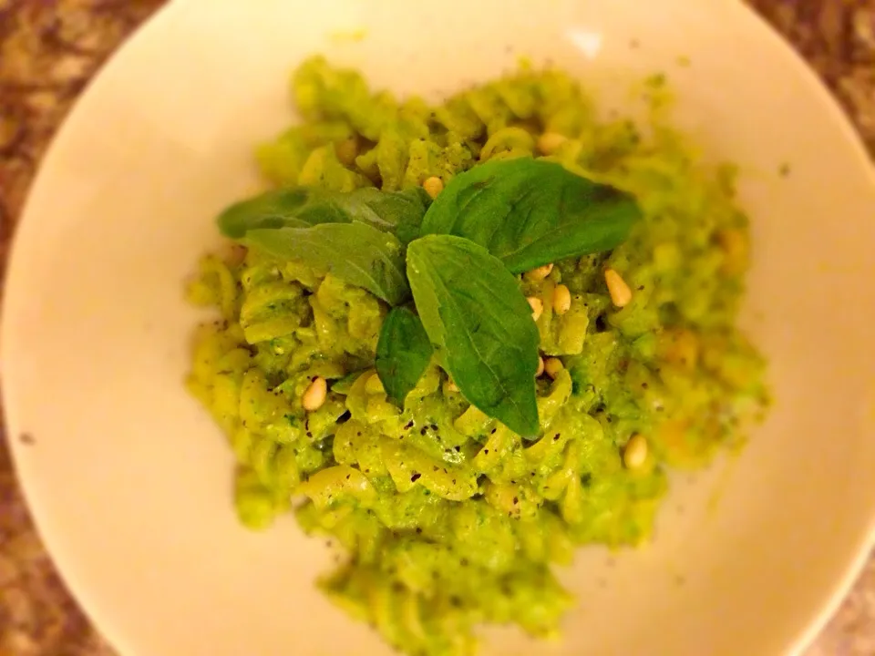 Home made zucchine pesto with shrimps|Giulia Sensaleさん