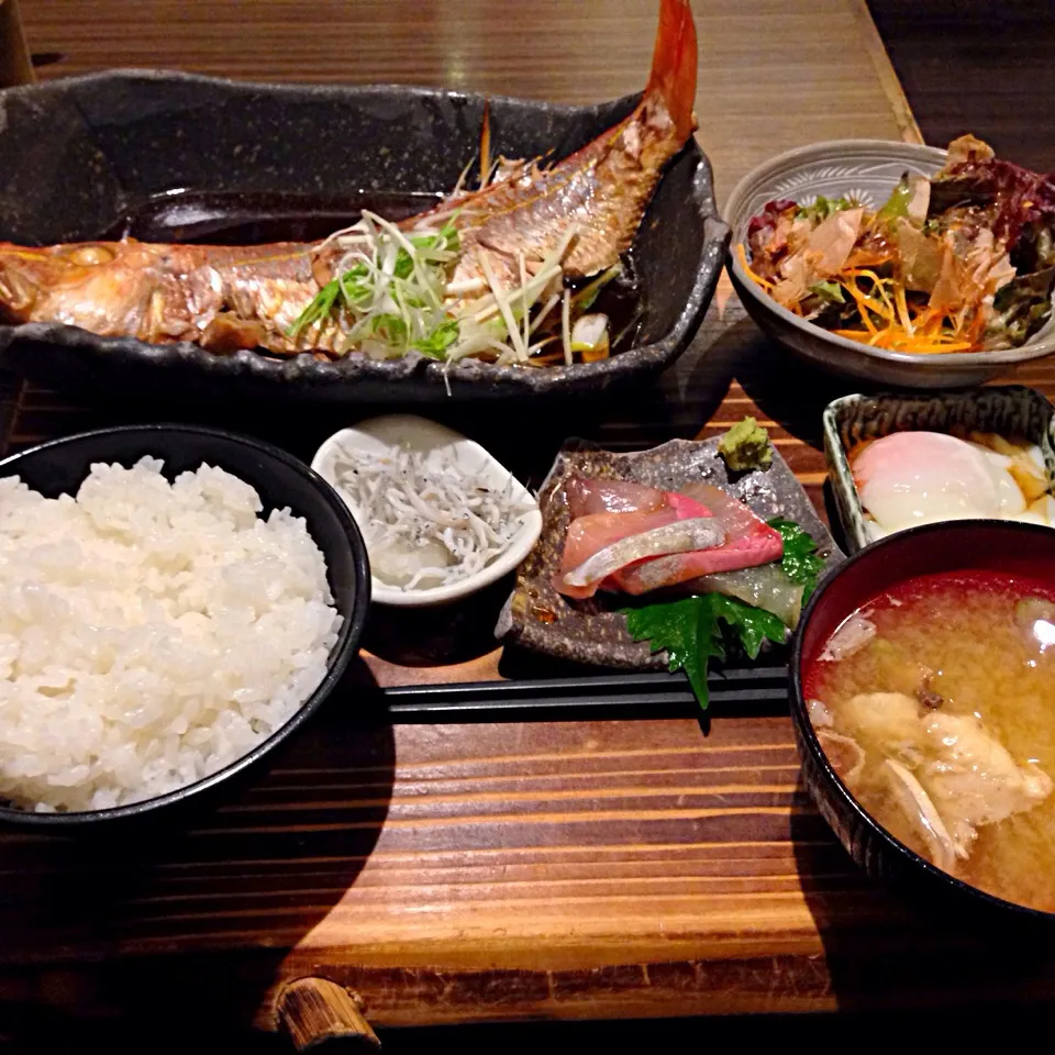 イトヨリの煮付定食🐡|おかっぴーさん