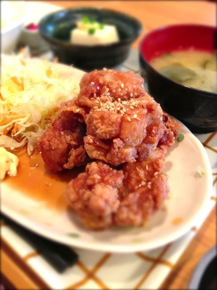 鶏の唐揚げ にんにく醤油 定食|寺尾真次さん