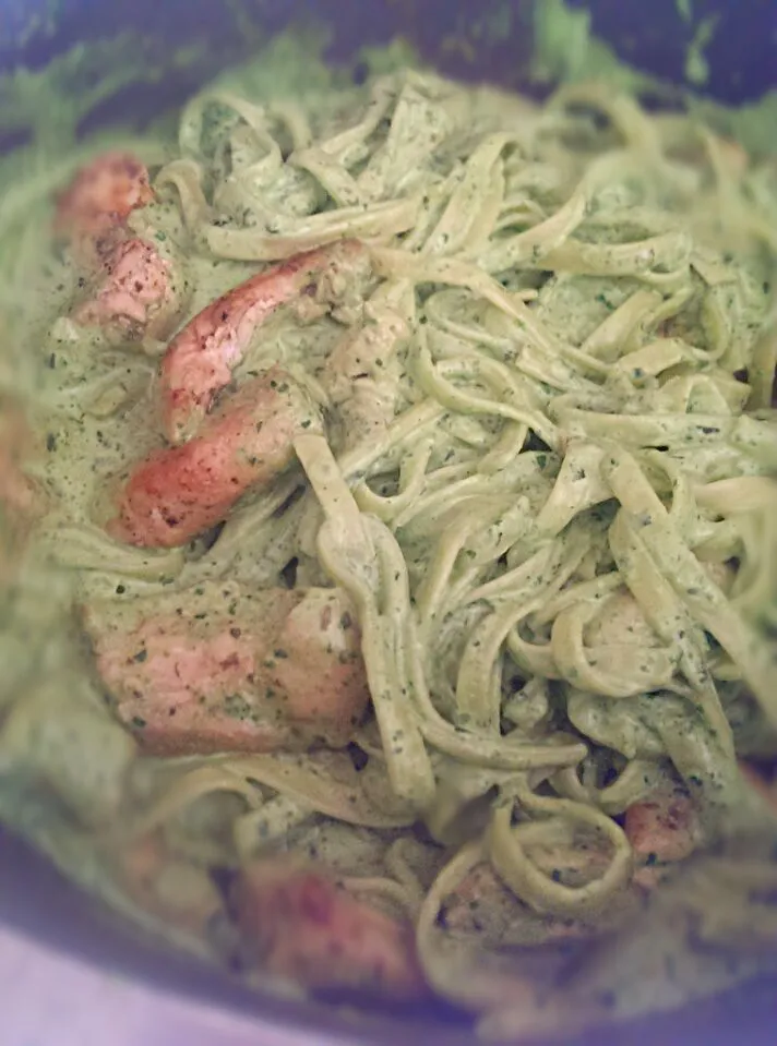 Snapdishの料理写真:spinich blackend chicken spaghetti|Laura Yvette Rojas DeLeonさん