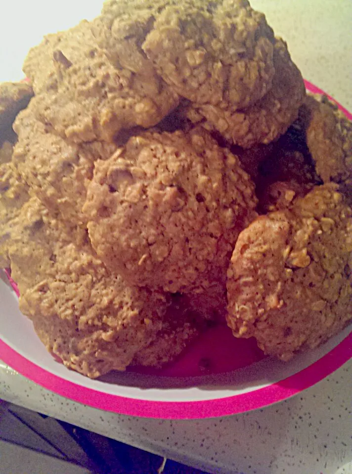 chewy oatmeal chocolatechip peacan cookies|Laura Yvette Rojas DeLeonさん