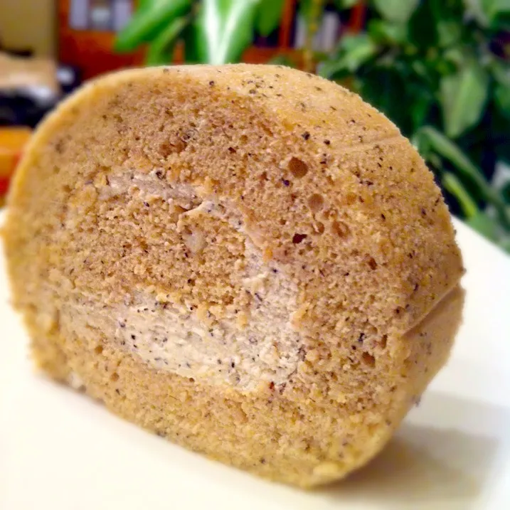 Royal Milk Tea Roll Cake|Nanaさん