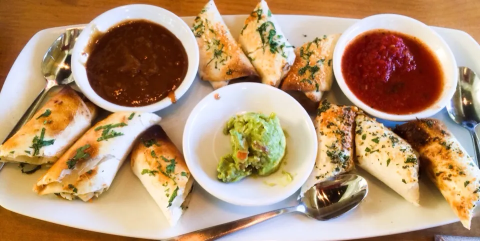 Tortilla Roll Appetizers from California Pizza Kitchen|sooprcoolchicaさん