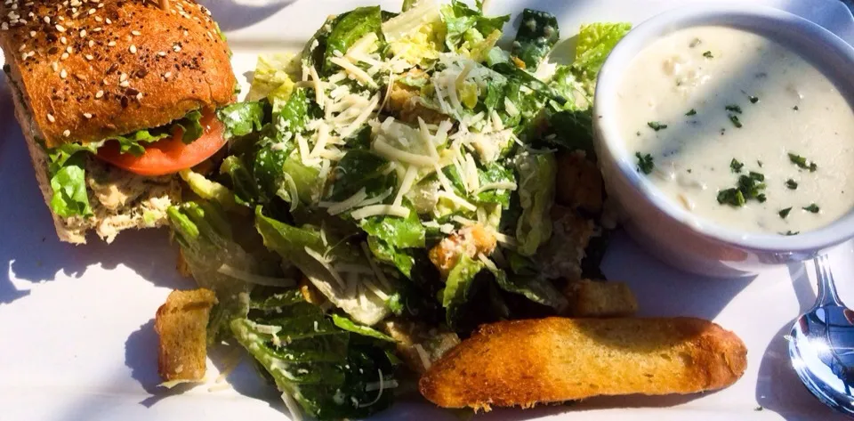 Tuna Sandwich,Caesar Salad, and Clam Chowder from Tony P's|sooprcoolchicaさん