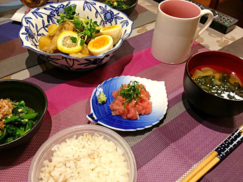 手羽元とジャガイモの甘辛レモン煮|ふじたさやかさん