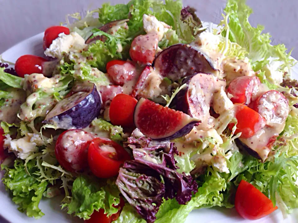 Fig & cherry tomato salad with yogurt mustard dressing|Misstyさん