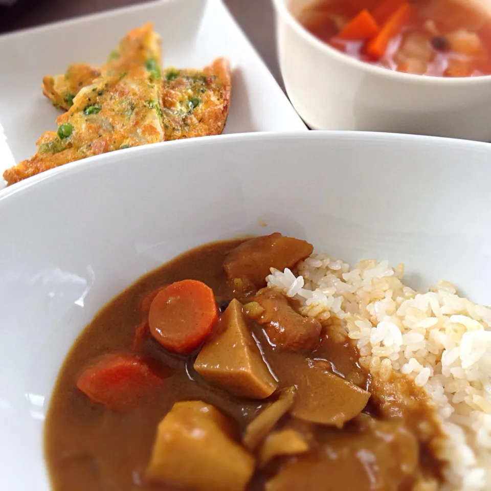 カレーメインのお昼ご飯(*^^*)|佐倉さん