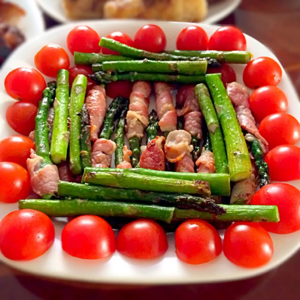 Snapdishの料理写真:Mixed salad and fried bacon|Lien Tranさん