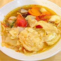 Soto Betawi|tania wijayaさん