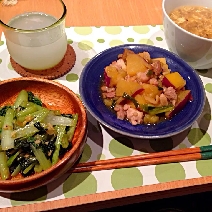 さつまいもと鶏肉の煮物とターサイのニンニク炒め|かぴこさん