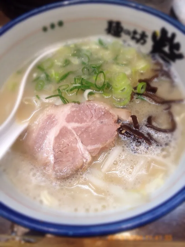 麺の坊砦  とんこつラーメン|るみおんさん