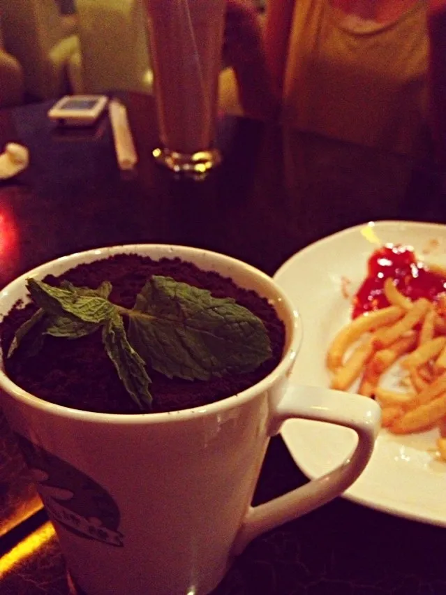 Oreo milk tea with fries|Leah Ningさん