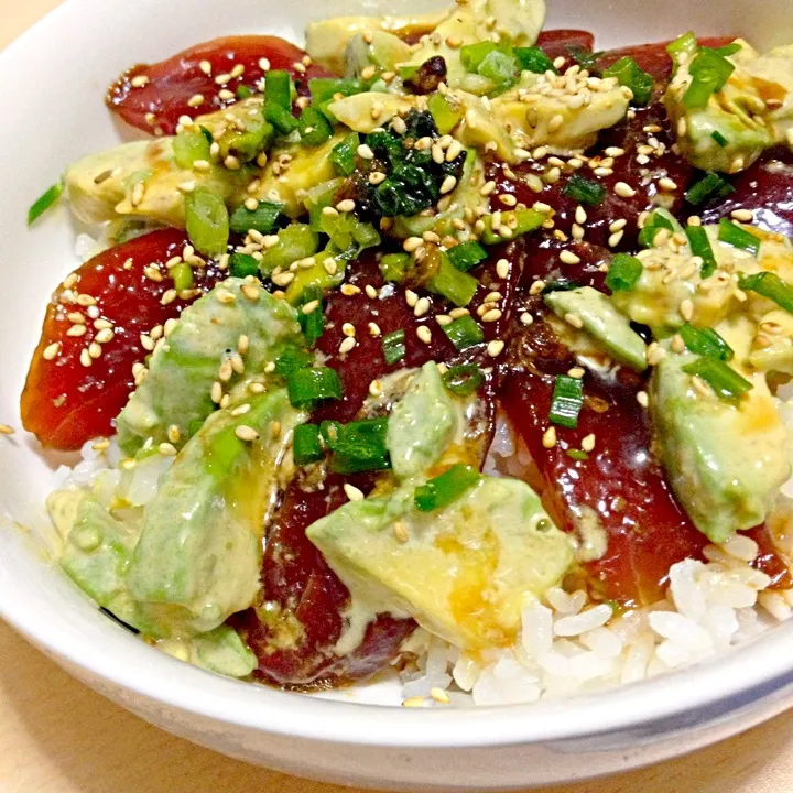 アボカドマグロ漬け丼|あぼちさん