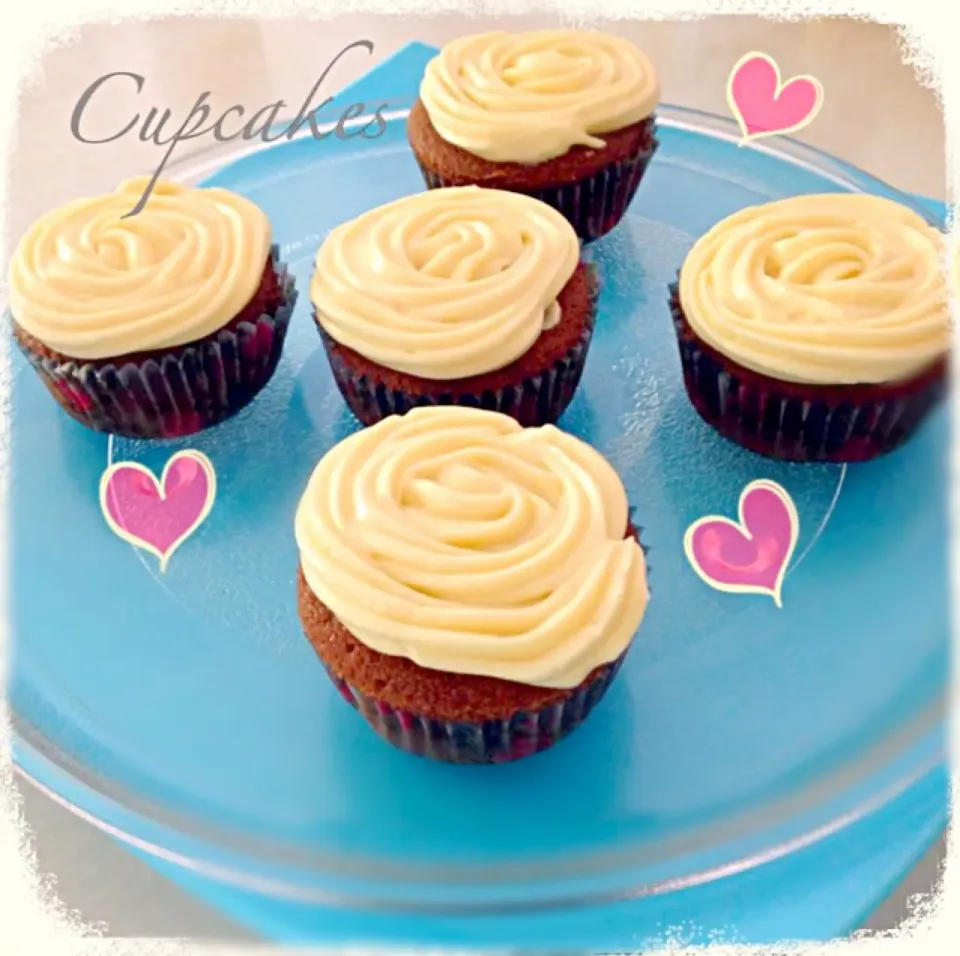 ✨Chocolate Cupcakes w/cream cheese frosting ✨|Karen Leeさん