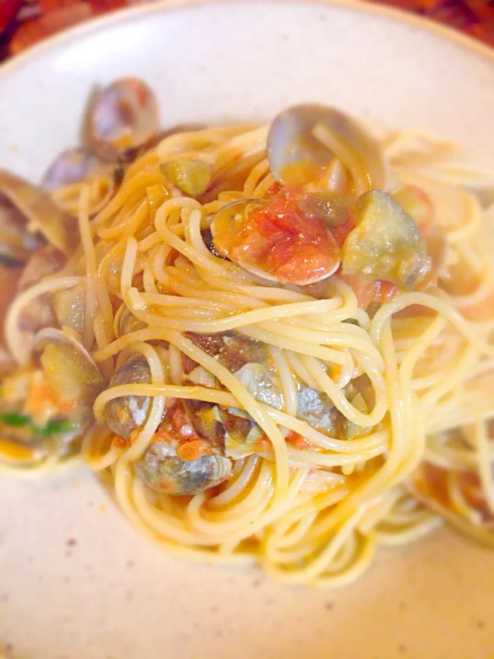 Vongole rosso🍅ﾎﾞﾝｺﾞﾚﾛｯｿ by cheff hubby|🌈Ami🍻さん