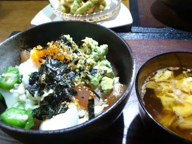 Snapdishの料理写真:♪マグロの漬け丼♪|みゆきさん