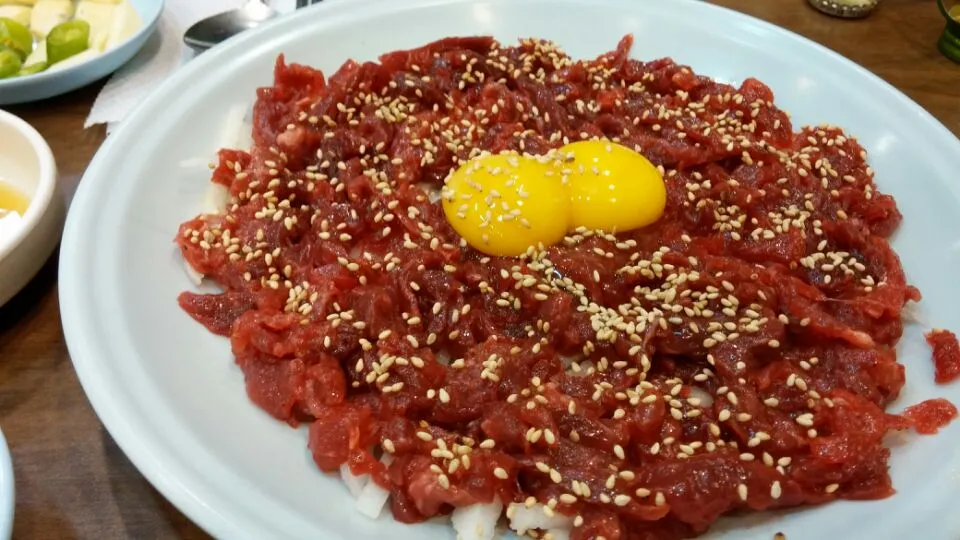 raw beef / Guangjang market|jujukimさん