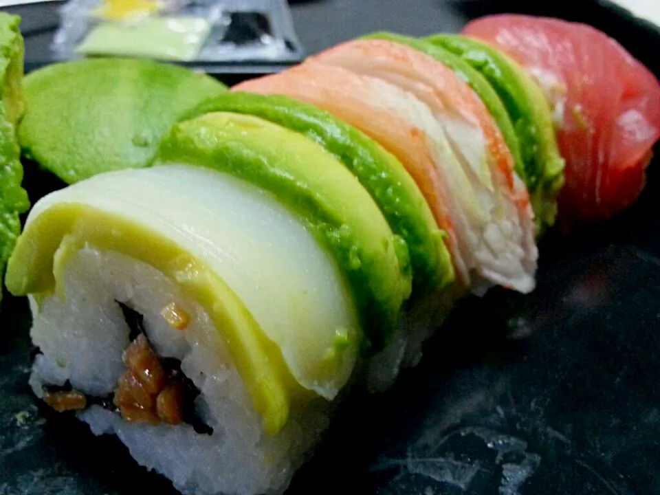 Snapdishの料理写真:natto rainbow sushi|ARYUUさん