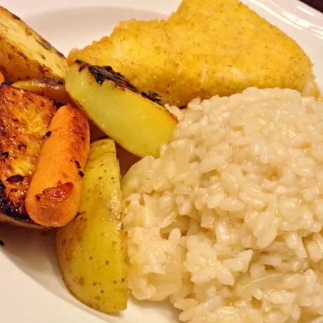 Pan Fried Mako, seafood risotto with pan fried potatoes and carrots.|John Tompkinsさん