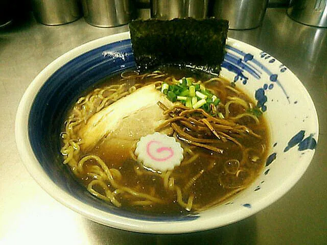 醤油ラーメン|峰やさん