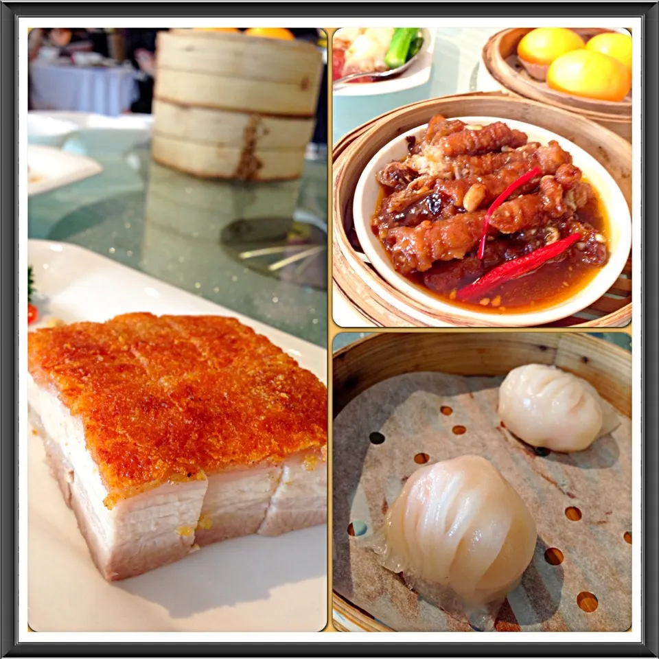 Dim Sum@Crystal Jade Dine In. Crackling roast pork, chicken claws in bean sauce, har gow|coxiella24さん