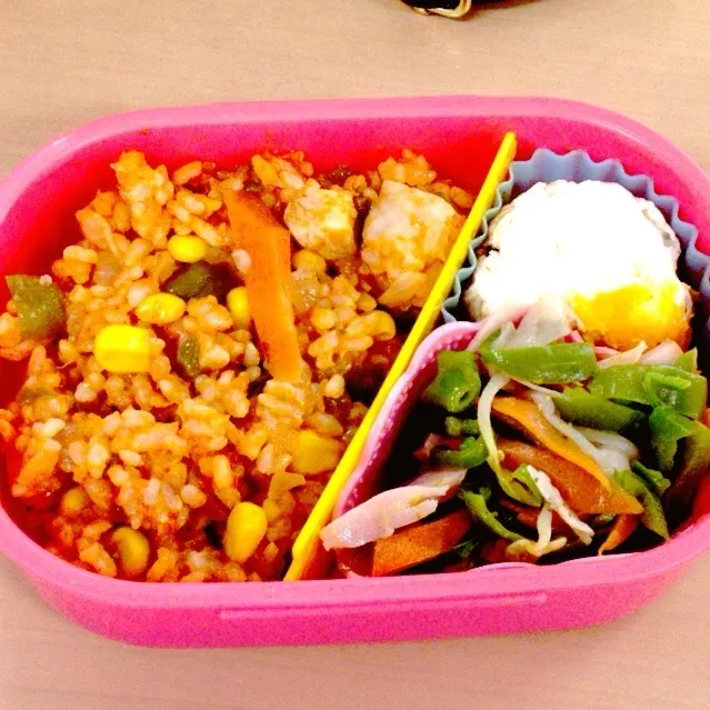 Snapdishの料理写真:オムライスになり損ない弁当(T ^ T)|ayamenさん