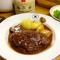 Snapdishの料理写真:ビーフシチュー|Hiroko  Takahashiさん