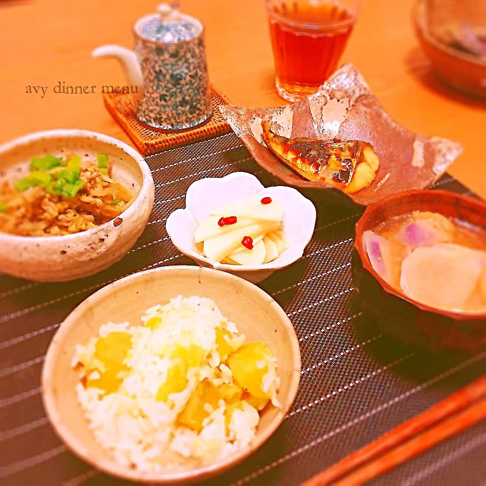 サツマイモごはんで和風晩御飯(*´艸`)|avyさん