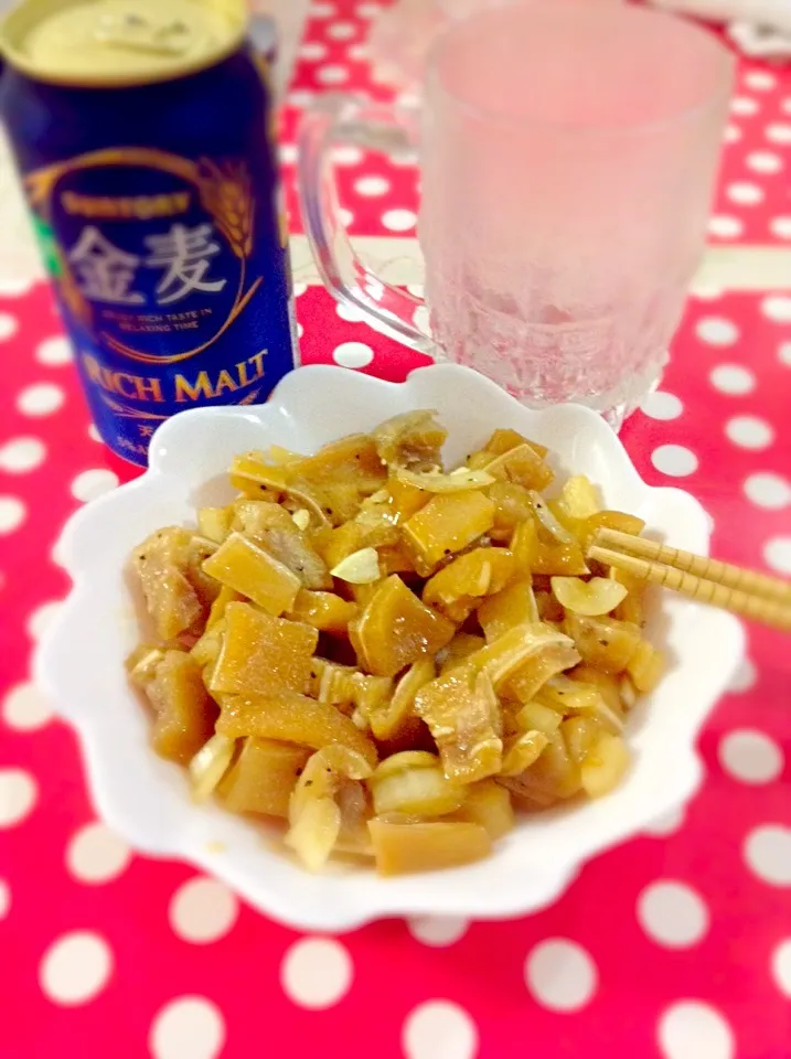 Refreshing after shower 1 can of beer and kilawin pulutan... :)|Jenelyn Noguchiさん