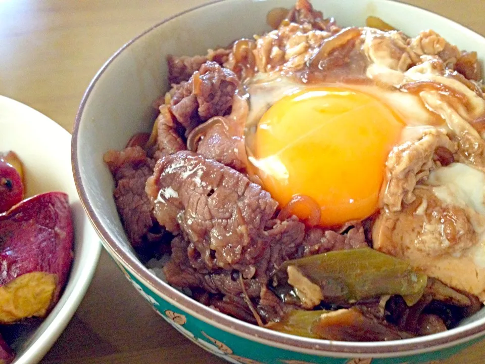 昨日のすき焼きで丼ランチ🍚🍚|かずみさん