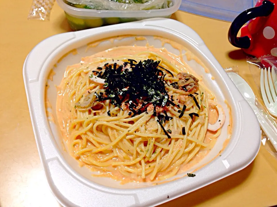 Snapdishの料理写真:ホタテとイカの明太子クリームパスタ|田中めぐみさん