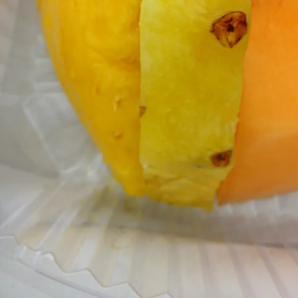 Fresh rock melon, pineapple and mango|morgan charlotteさん