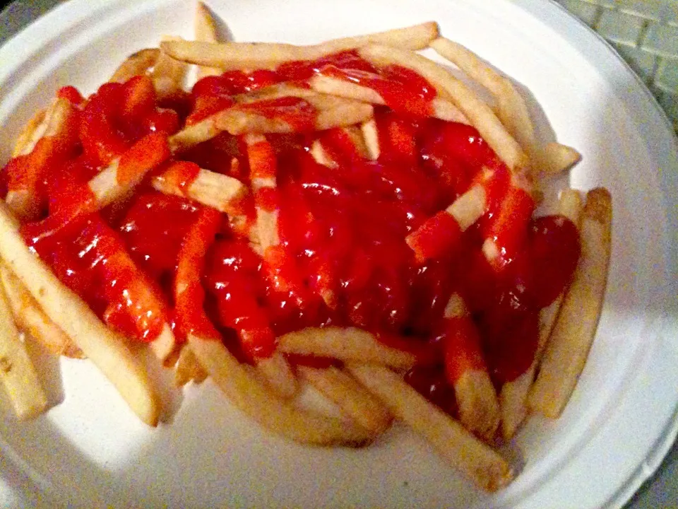 Bloody French fries for Halloween!|Sinjin Tigerさん