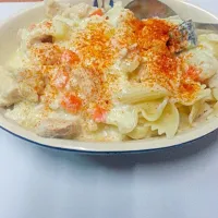 Snapdishの料理写真:牛奶雞蝴蝶麵|Wenniezouさん