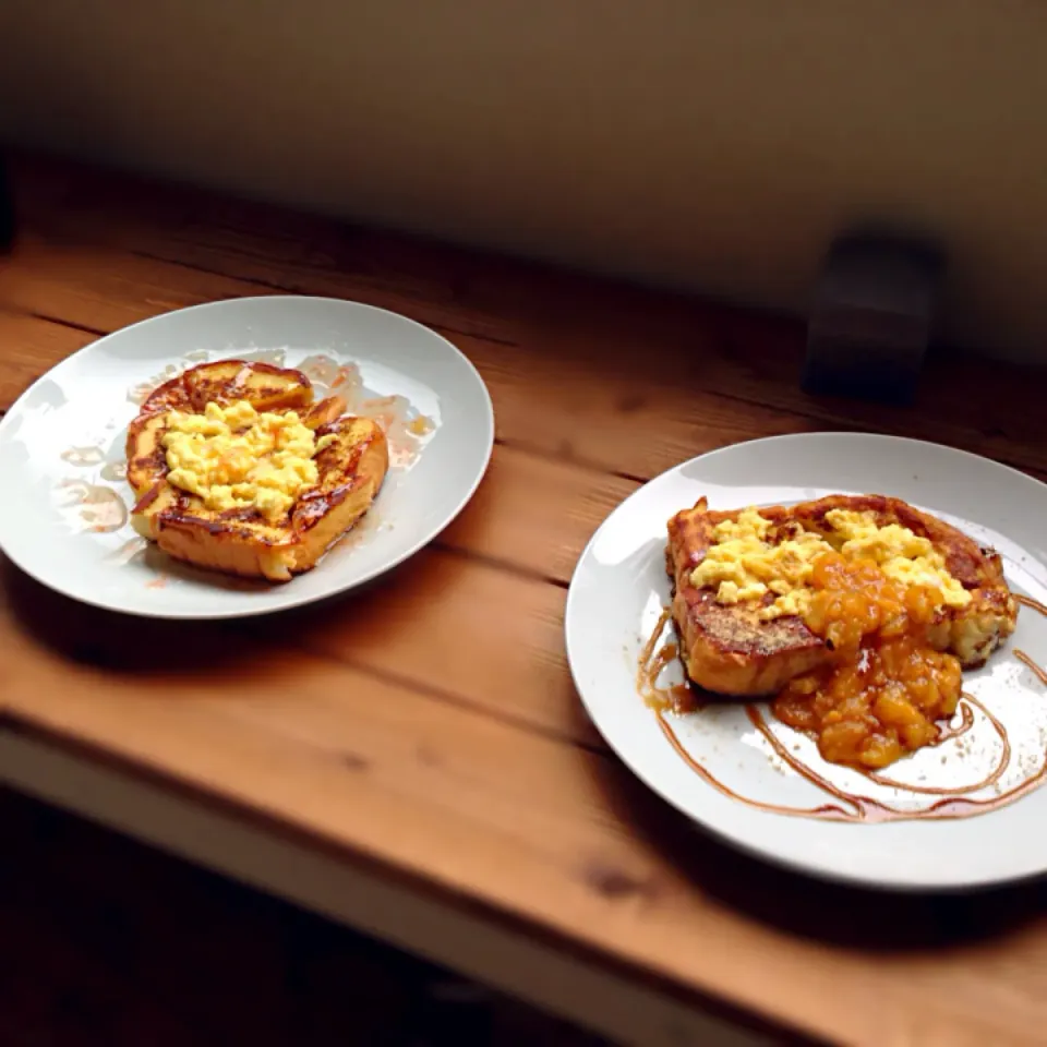 厚切り食パンのフレンチトースト♥︎フルーツソース|くらた さやかさん