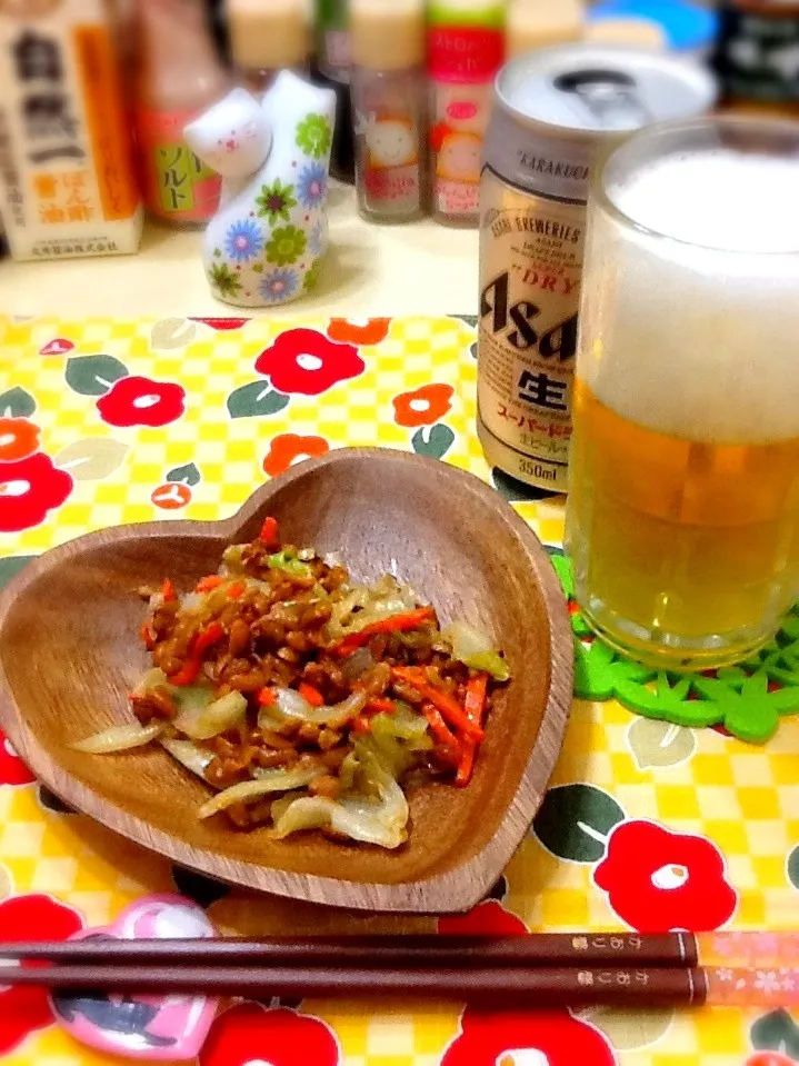 ビール＆納豆とレタスのみそ炒め|さとう かおりさん