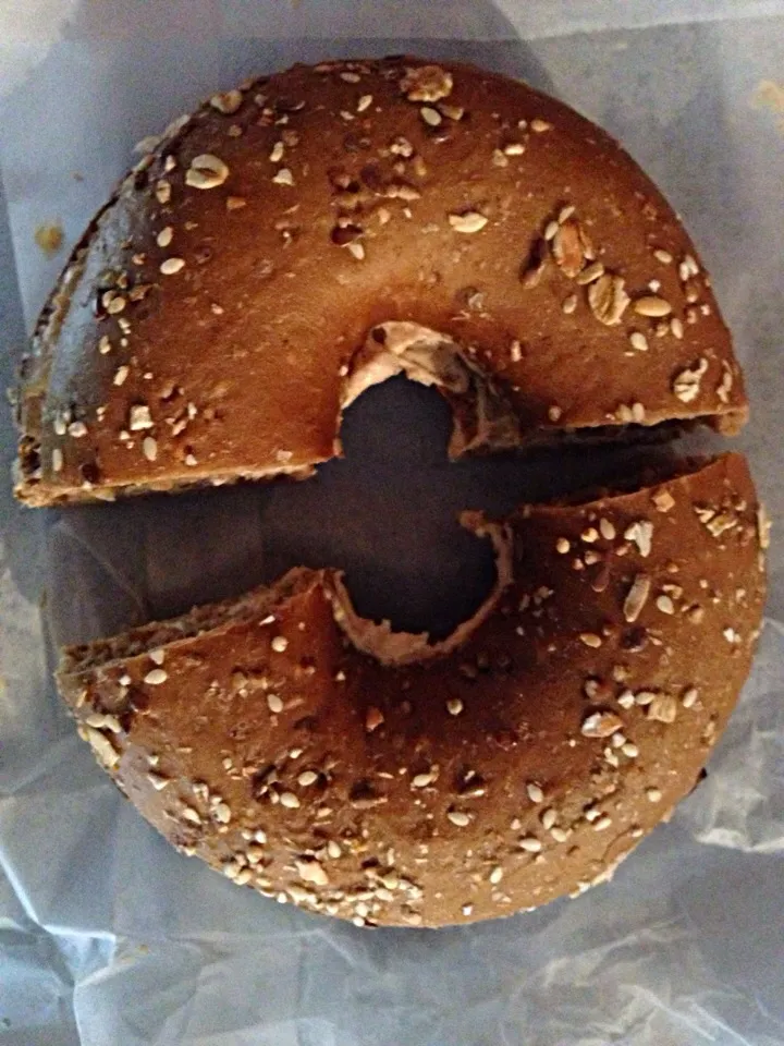 Multigrain bagel with cream cheese|joie chowさん