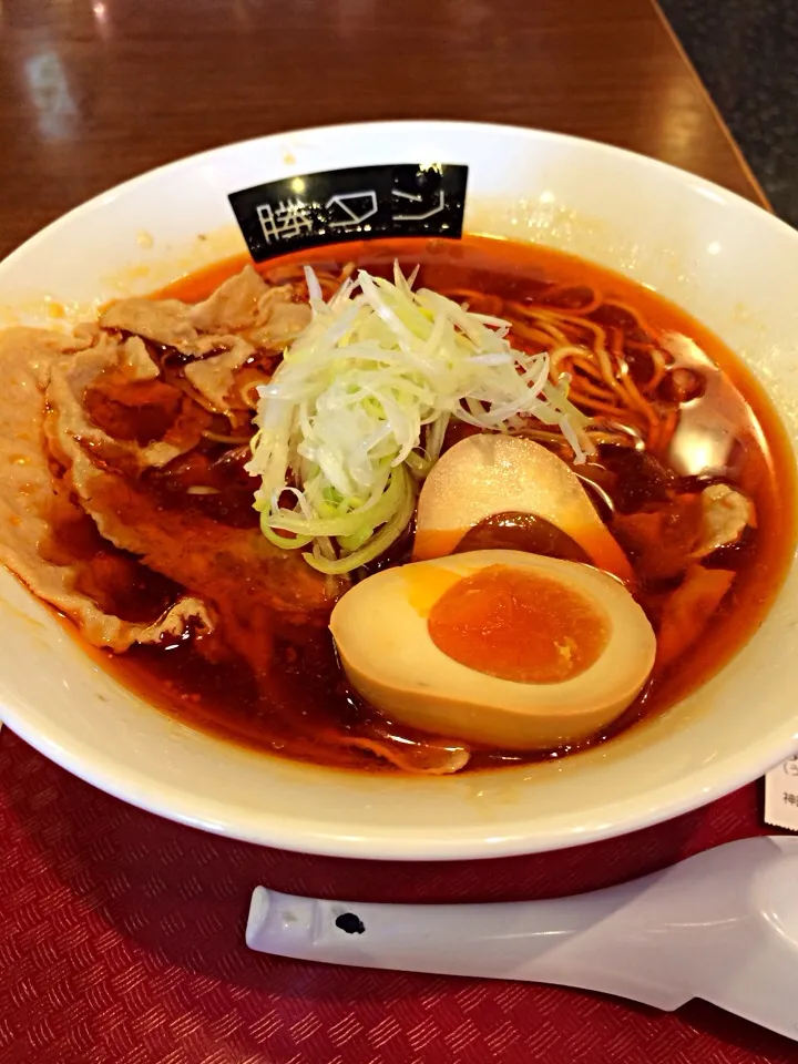 Snapdishの料理写真:豚とろ玉 勝浦タンタン麺|山内博之さん