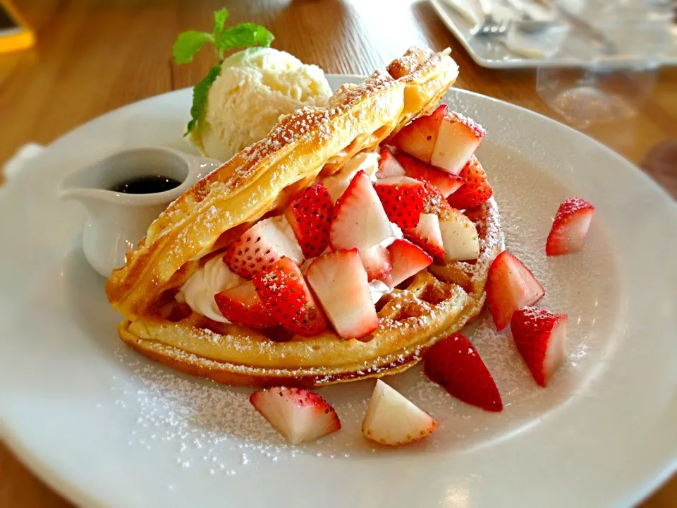 Strawberry waffle|PhUnGさん