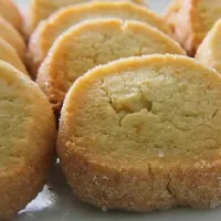 a Dutch cookie called "Goudse mop" soft inside crispy from sugar on the outside|Terry Mitchellさん