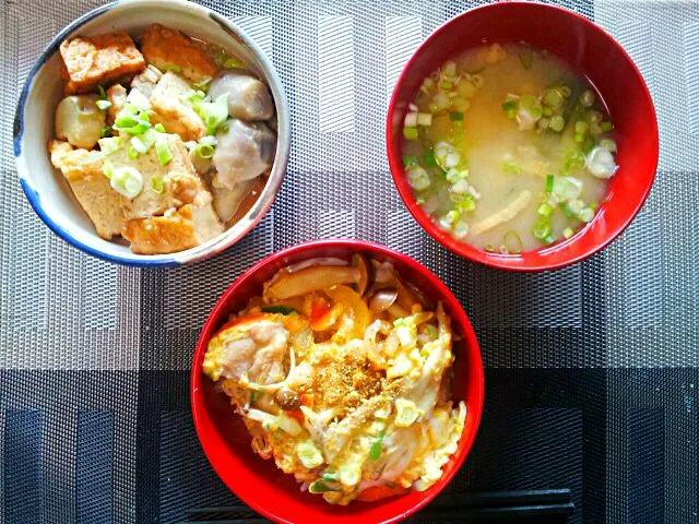 プチ親子丼と里芋厚揚げ煮物|直樹さん