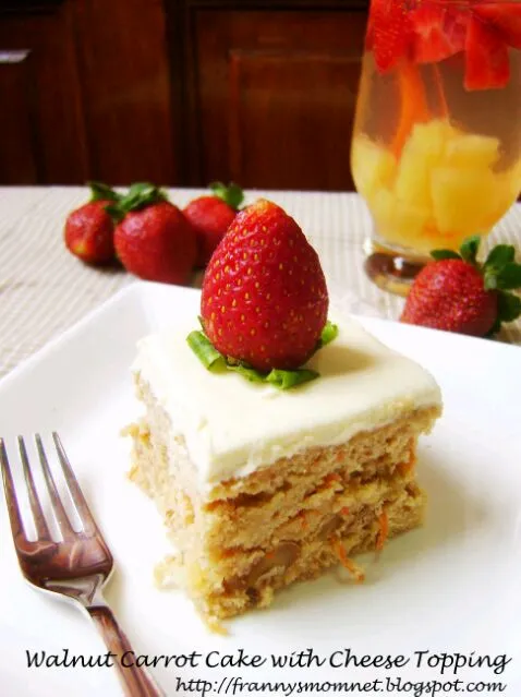 Carrot cake with cheese topping|Frannyさん